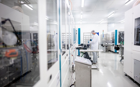 Karrierechancen mit nachhaltiger Zukunft: CustomCells treibt Wachstum in der Batteriezell-Fertigung voran und stellt Fachkräfte ein - Foto: presseportal.de