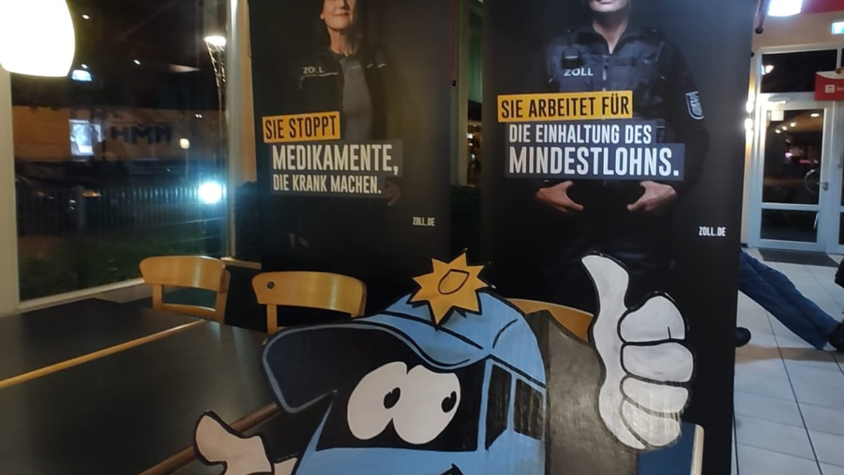 POL-ROW: ++ Fernfahrerstammtisch - Der Zoll im Einsatz gegen Kriminalität auf unseren Straßen ++ - Foto: presseportal.de