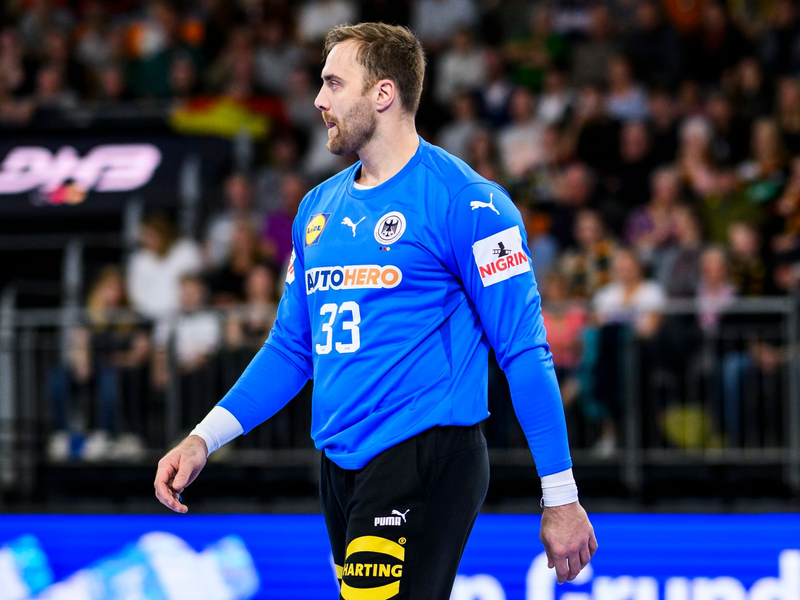 Eine starke Vorstellung: Deutschlands Torwart Andreas Wolff ballt die Faust. - Foto: Tom Weller/dpa