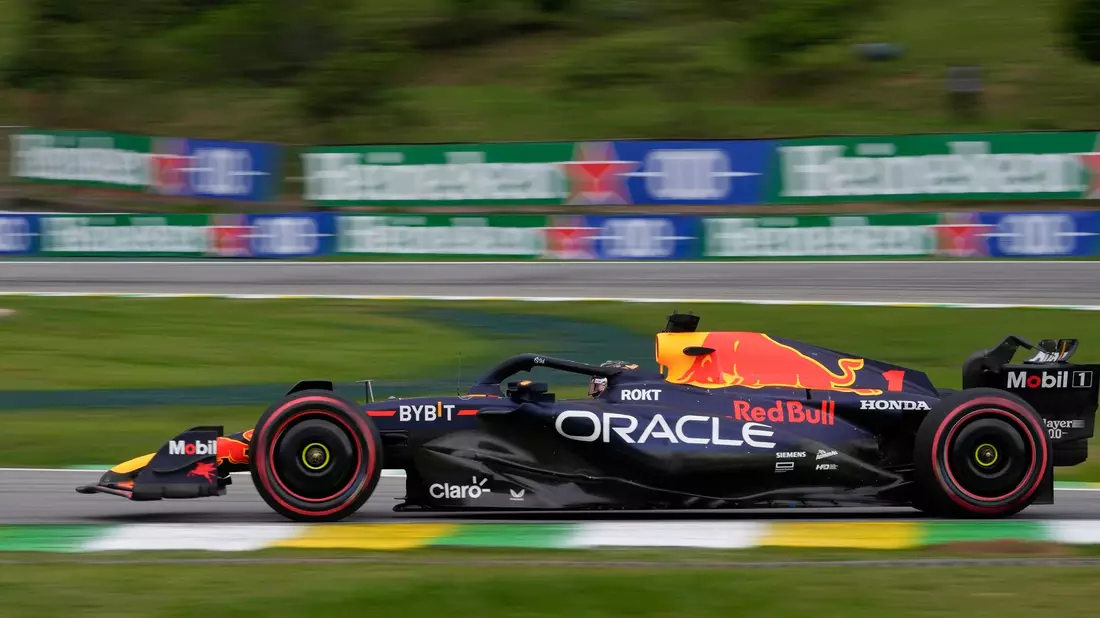 Konzentriert sich in Las Vegas auf das Sportliche: Max Verstappen. - Bild: Andre Penner/AP/dpa
