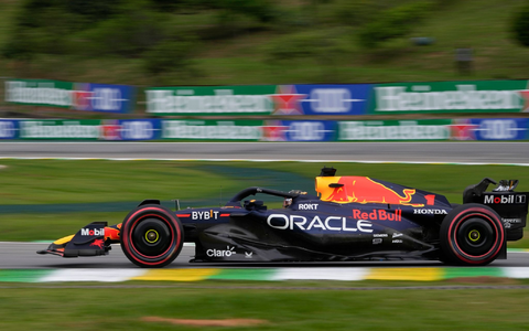 Konzentriert sich in Las Vegas auf das Sportliche: Max Verstappen. - Foto: Andre Penner/AP/dpa