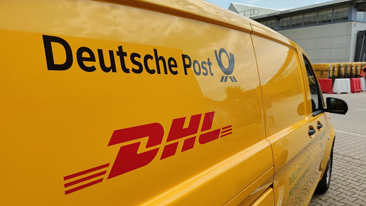 Deutsche-Post-Transporter (Archiv) - Foto: über dts Nachrichtenagentur