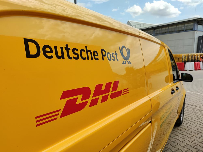 Deutsche-Post-Transporter (Archiv) - Foto: über dts Nachrichtenagentur