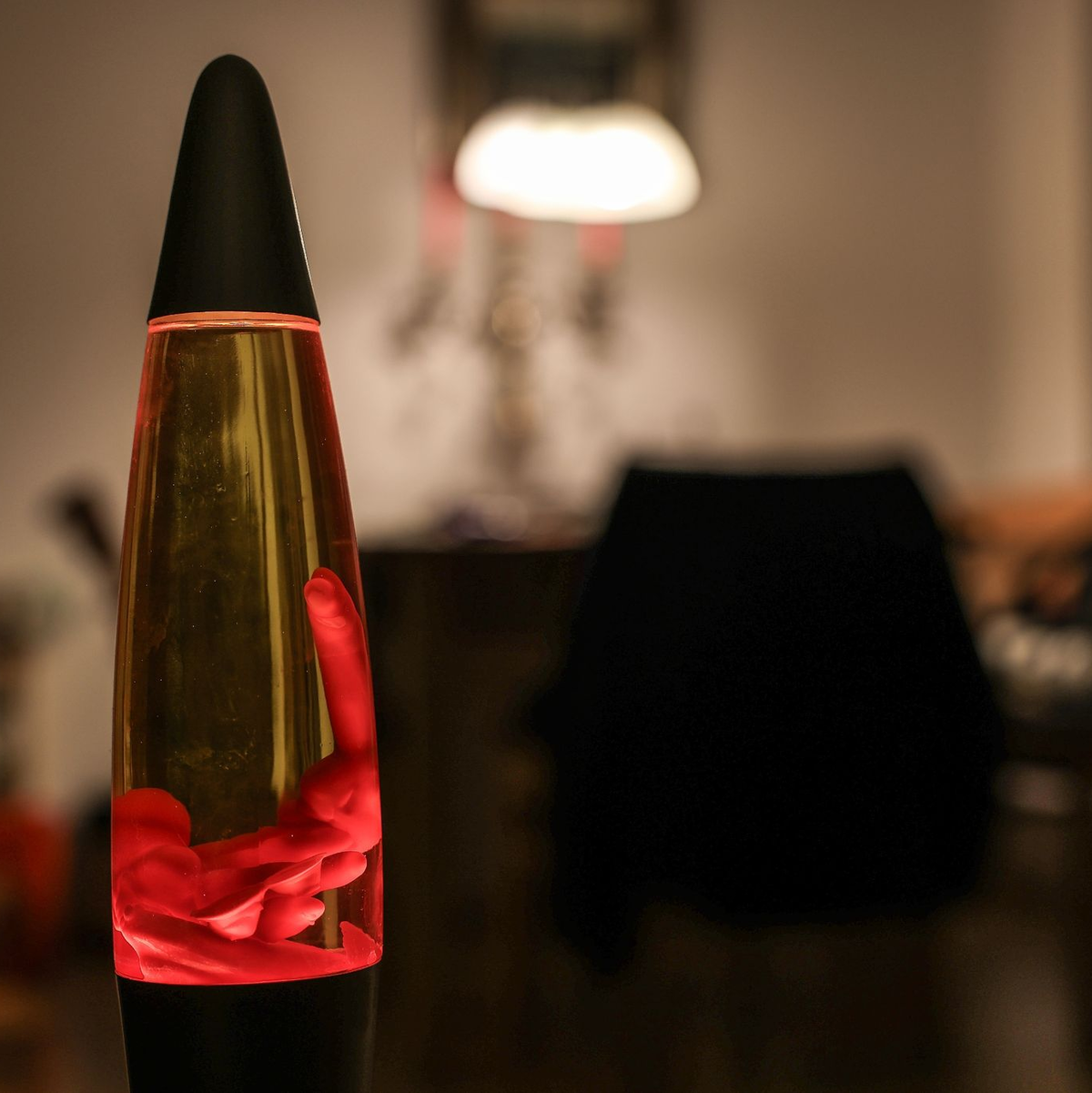 Vor 60 Jahren kam die erste Lavalampe auf den Markt. - Foto: Oliver Berg/dpa