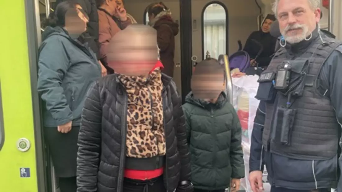 BPOL-FL: FL/NMS - 10-Jähriger allein im Zug; Bundespolizei hilft - Bild: presseportal.de
