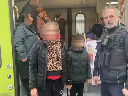 BPOL-FL: FL/NMS - 10-Jähriger allein im Zug; Bundespolizei hilft - Foto: presseportal.de