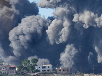 Im Südlibanon griff die israelische Armee Fahrzeuge der Hisbollah an. (Archivbild) - Foto: Hussein Malla/AP/dpa