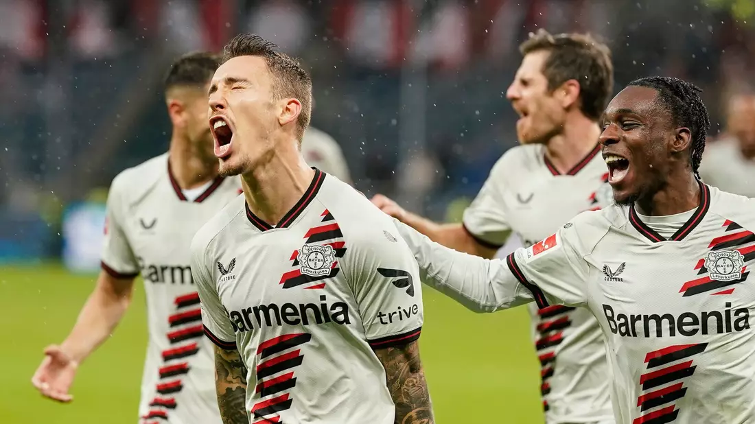 Bayer Leverkusen festigte mit dem Sieg bei 1899 Hoffenheim Platz eins. - Bild: Uwe Anspach/dpa