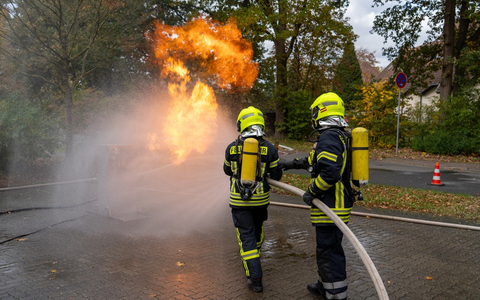 FW Flotwedel: Einsatzkräfte der Freiwilligen Feuerwehr Flotwedel bilden sich im Bereich Atemschutz fort - Foto: presseportal.de
