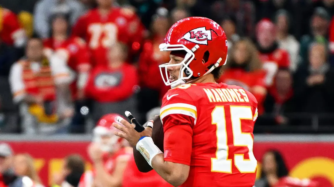 Quarterback Patrick Mahomes führte Kansas City gegen Miami zum Sieg. - Bild: Arne Dedert/dpa