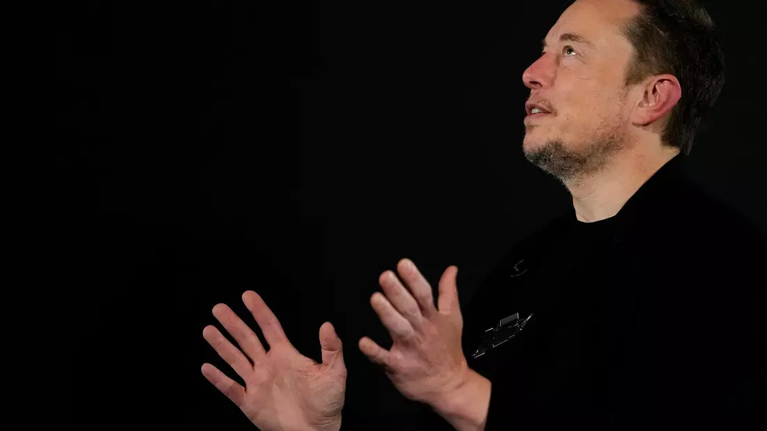 Tesla-Chef Elon Musk führt in Peking Gespräche. China ist der zweitwichtigste Absatzmarkt für den Elektroautohersteller. - Bild: Kirsty Wigglesworth/AP Pool/dpa