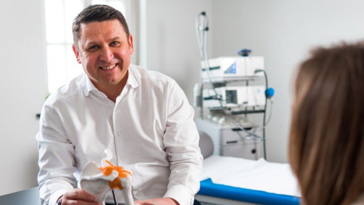 Digitale Volumentomographie in der Orthopädie: Dr. Csaba Losonc erklärt, warum DVT-Untersuchungen die orthopädische Behandlung revolutionieren könnten - Foto: presseportal.de