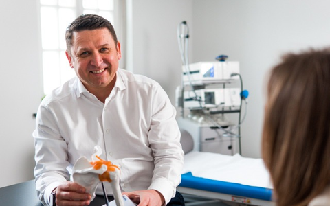 Digitale Volumentomographie in der Orthopädie: Dr. Csaba Losonc erklärt, warum DVT-Untersuchungen die orthopädische Behandlung revolutionieren könnten - Foto: presseportal.de