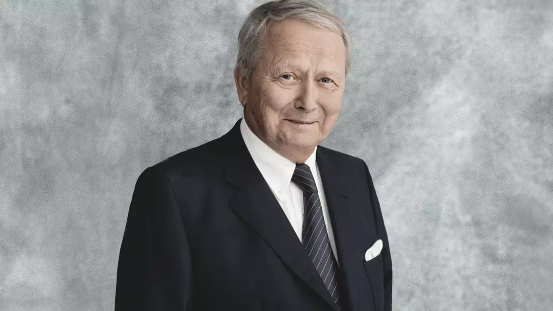 Wolfgang Porsche erhält Goldenes Ehrenlenkrad / Verleihung beim GOLDENEN LENKRAD von BILD am SONNTAG und AUTO BILD am 7. November 2023 - Bild: presseportal.de