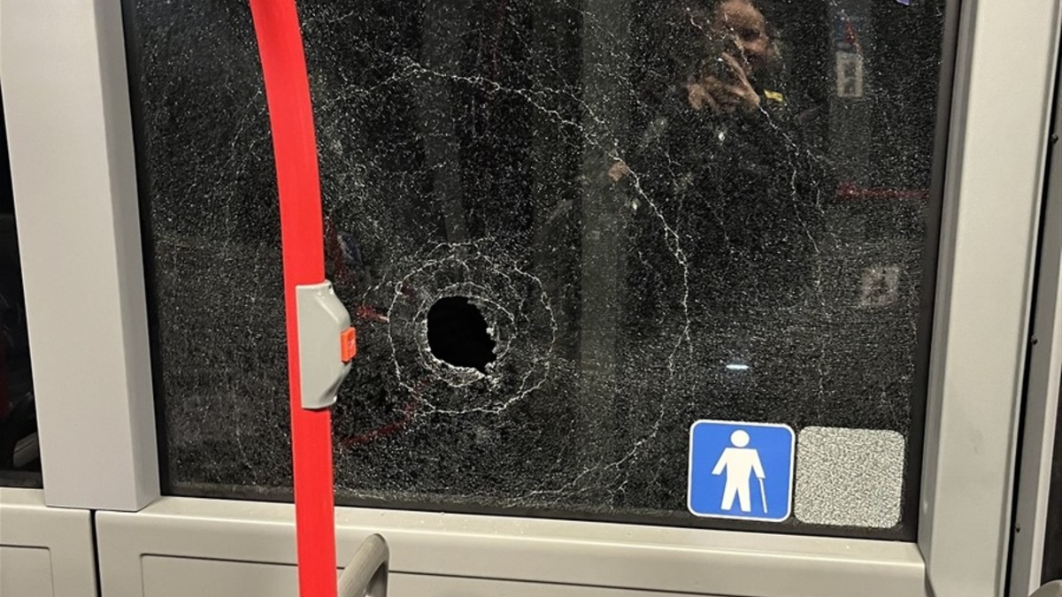 POL-AC: Gefährlicher Eingriff in den Straßenverkehr - Polizei sucht Täter - Foto: presseportal.de