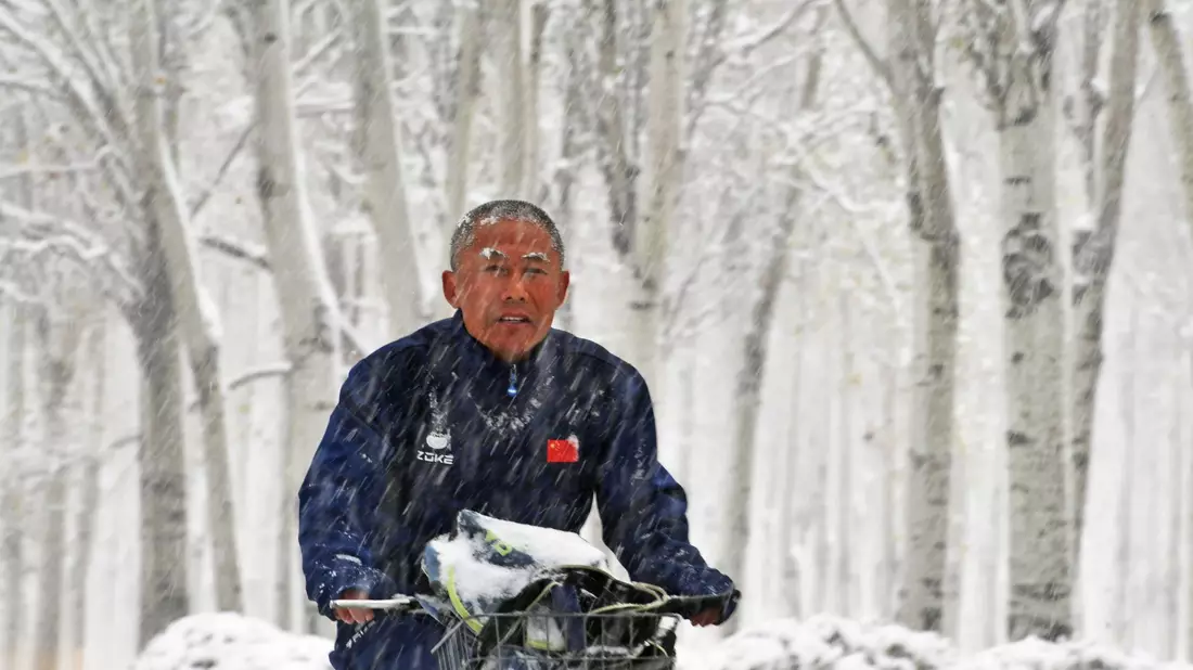 Heftiges Schneetreiben in Nordchina. - Bild: Yang Qing/XinHua/dpa