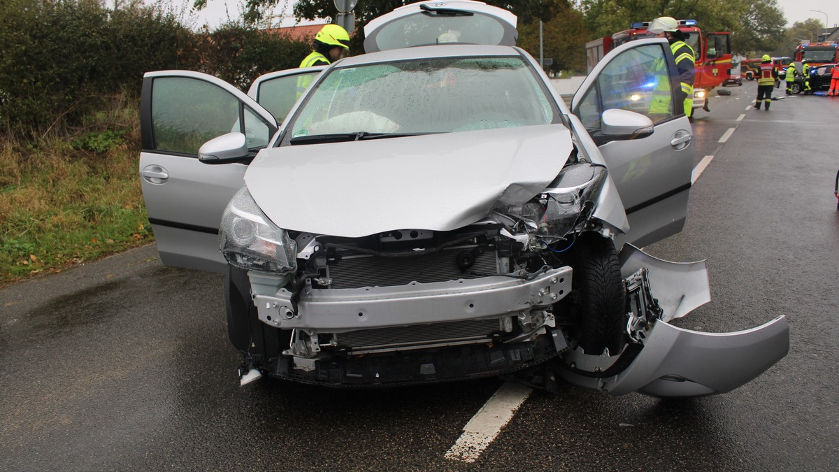 POL-DN: Unfall auf der Kreuzung: Frau schwerverletzt - Foto: presseportal.de