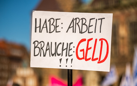 Durch Tarifflucht von Arbeitgebern verliert der Staat laut DGB Geld in Milliardenhöhe. - Foto: Mohssen Assanimoghaddam/dpa Durch Tarifflucht von Arbeitgebern verliert der Staat laut DGB Geld in Milliardenhöhe. - Foto: Mohssen Assanimoghaddam/dpa