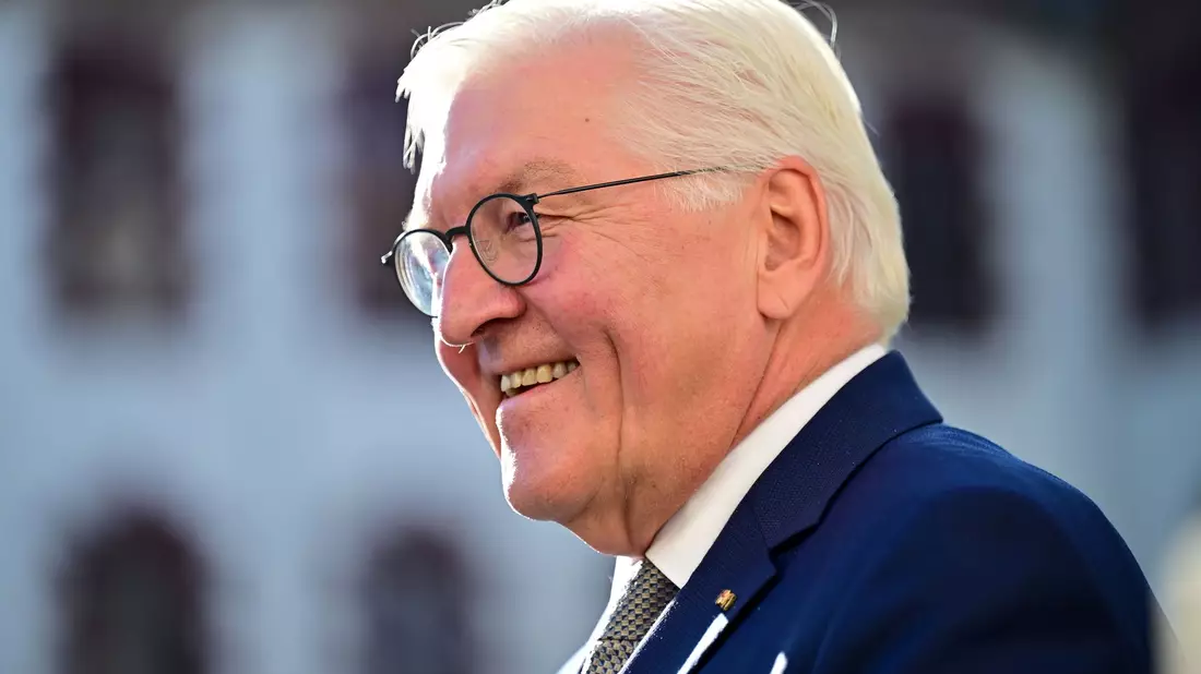 Ruft dazu auf, das Nato-Bündnis stark zu halten - «was auch immer geschieht»: Frank-Walter Steinmeier. - Bild: Martin Schutt/dpa