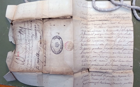 Ein Liebesbrief von Anne Le Cerf an ihren Ehemann Jean Topsent, der Teil einer Sammlung von Briefen war, die von der britischen Royal Navy beschlagnahmt wurden. - Foto: Renaud Morieux/The National Archives/PA Media/dpa