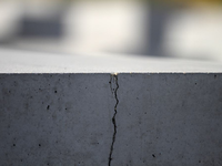 Riss am Holocaust-Mahnmal in Berlin (Archiv) - Foto: über dts Nachrichtenagentur