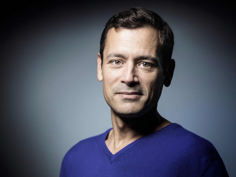 Jean-Baptiste Andrea, Schriftsteller und Regisseur aus Frankreich. Der 52-jährige erhält den französischen Literaturpreis Prix Goncourt für seinen Roman «Veiller sur elle» (Pass auf sie auf). - Foto: Joel Saget/AFP/dpa