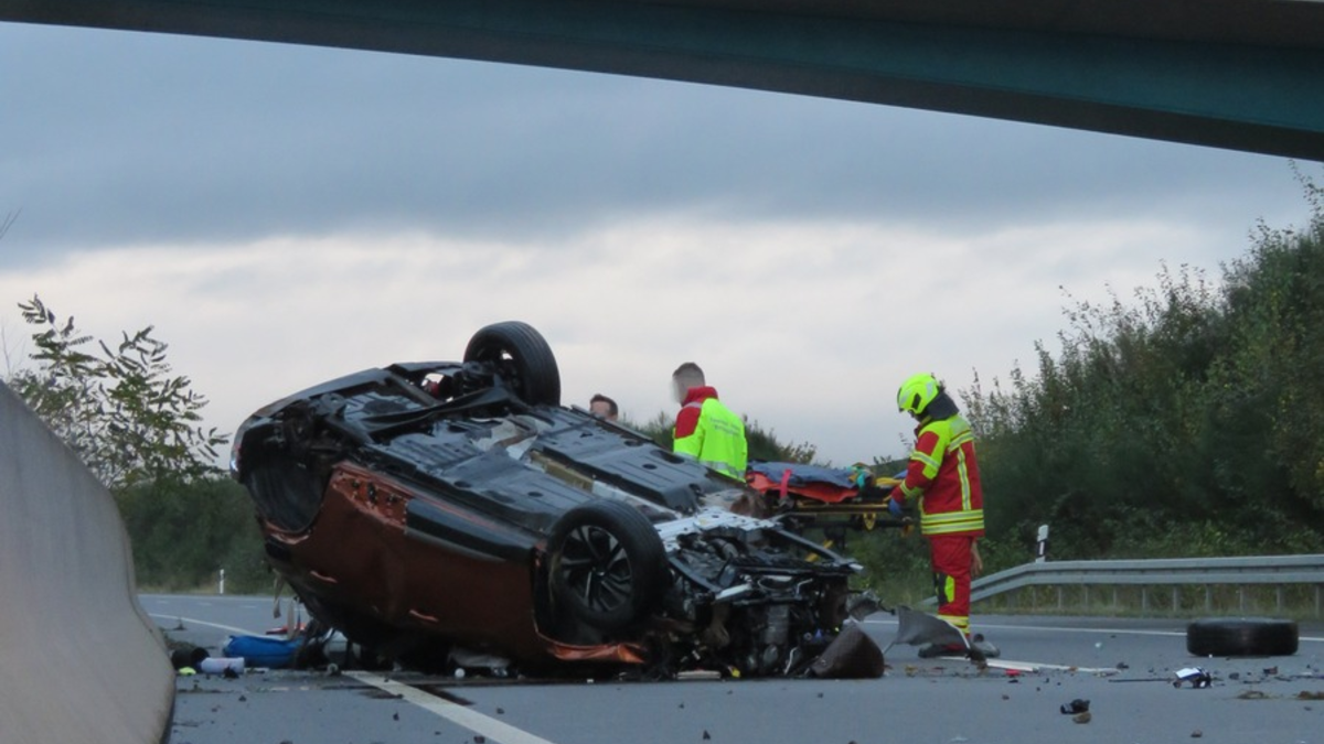FW-Heiligenhaus: Verletzte Person bei Alleinunfall auf BAB 44 - Foto: presseportal.de