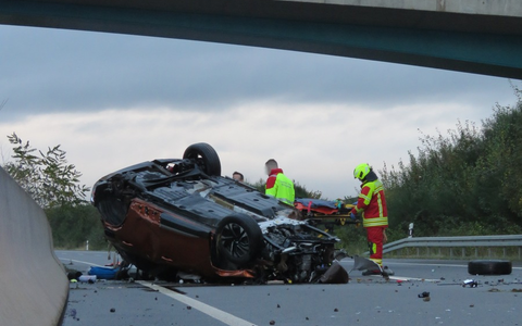 FW-Heiligenhaus: Verletzte Person bei Alleinunfall auf BAB 44 - Foto: presseportal.de