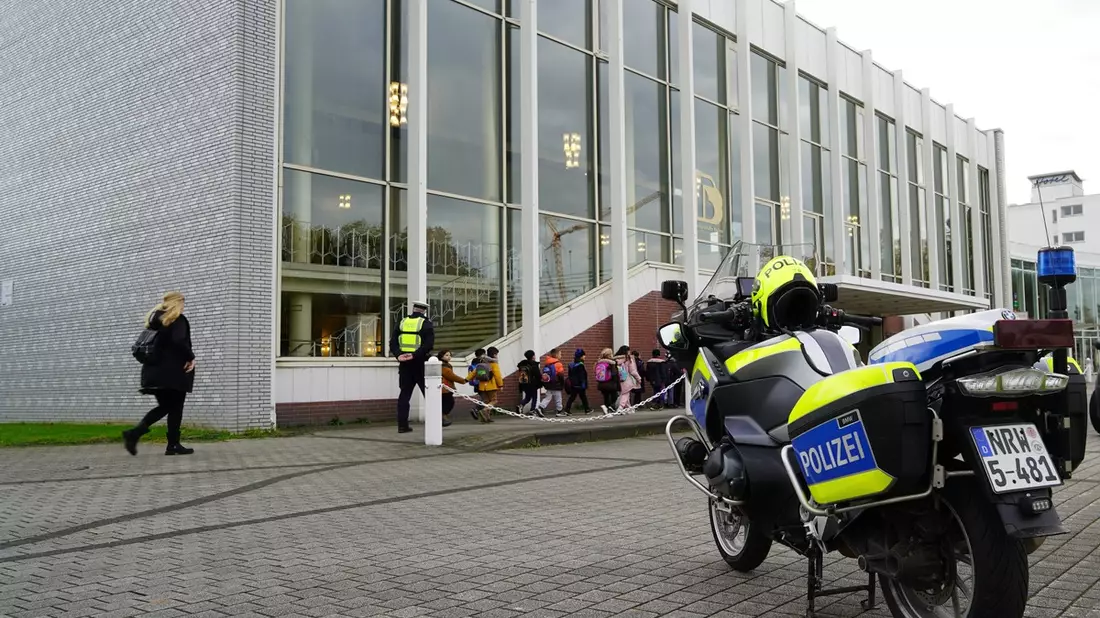 POL-DO: 36. Verkehrserziehungstag für Schulanfängerinnen und -anfänger in Lünen - Bild: presseportal.de