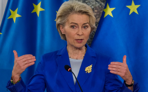 EU-Kommissionspräsidentin Ursula von der Leyen will in Brüssel eine positive Bewertung der Reformfortschritte der Ukraine präsentieren. - Foto: Risto Bozovic/AP/dpa