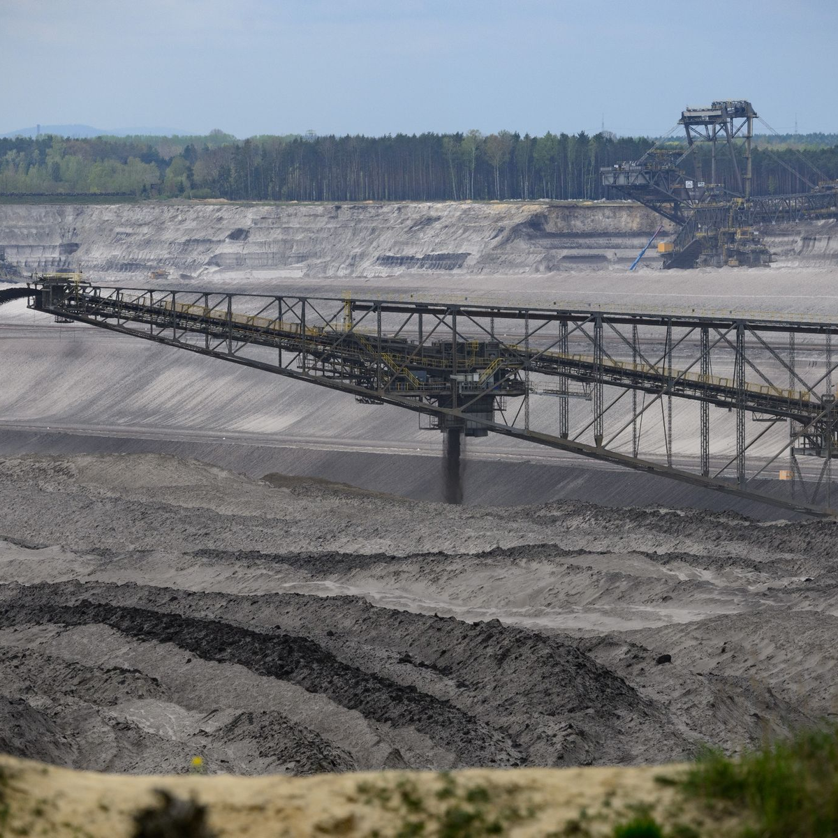 Laut UN widersprechen Förderpläne für Öl, Gas und Kohle dem 1,5 Grad-Ziel. - Foto: Robert Michael/dpa