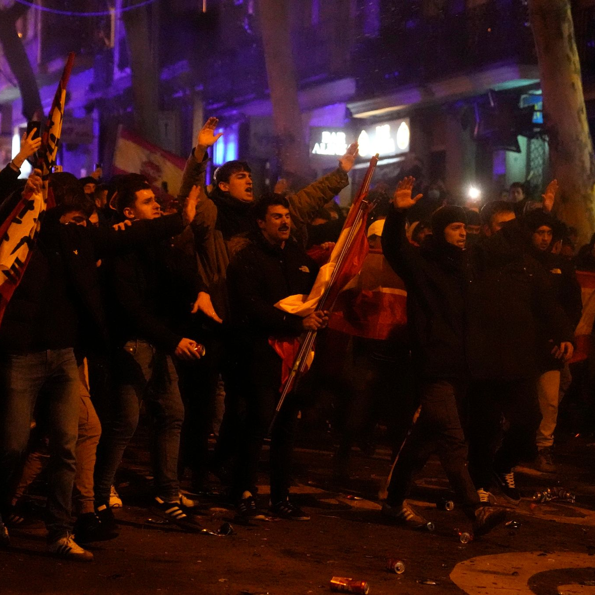 In der spanischen Haupstadt Madrid kam es erneut zu Protesten. - Foto: Paul White/AP