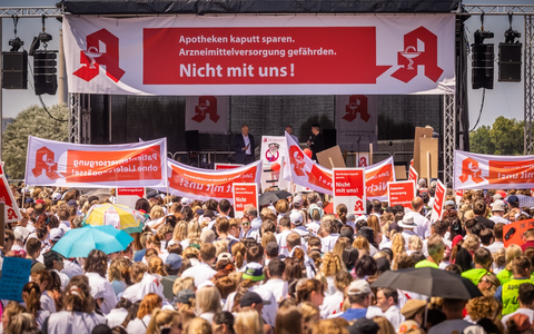 Kundgebung und Demonstration: Apotheken an Rhein und Ruhr bleiben am 15. November geschlossen / Versorgung der Bevölkerung mit Arzneimitteln ist durch Notdienst-Apotheken gesichert - Foto: presseportal.de