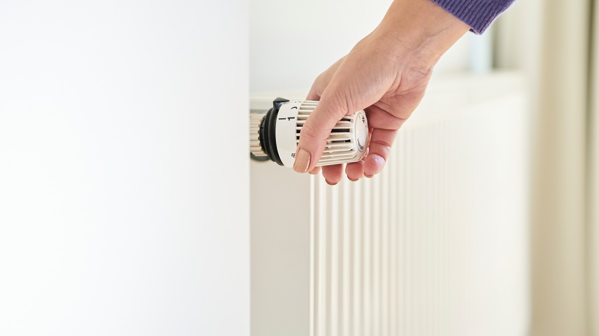Techem Umfrage: Bewohnende halten sich mit Heizen noch zurück - Foto: presseportal.de