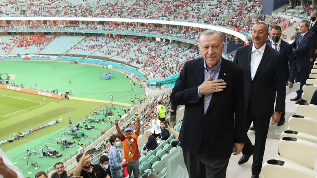 Der DFB geht derzeit nicht von einem Besuch des türkischen Präsidenten Recep Tayyip Erdogan beim Länderspiel in Berlin aus. - Bild: Mcm/Turkish Presidency/dpa