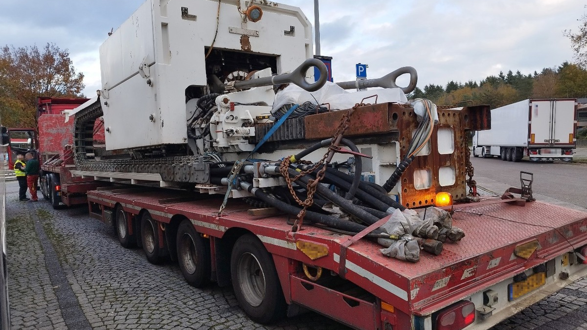 POL-OLD: +++ Regionale Kontrollgruppe nimmt Lastkraftwagen und Busse in den Fokus +++ Fast jeder zweite Transport beanstandet +++ - Foto: presseportal.de