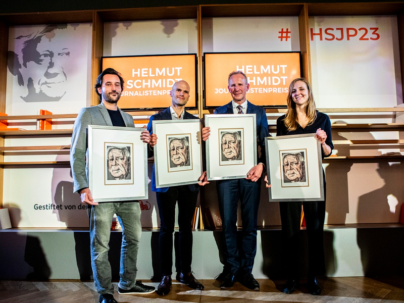 Helmut Schmidt Journalistenpreis 2023: Ausgezeichnet wurden Thorsten Link (SWR), Valerie Schönian (Die Zeit) sowie Simon Haas und Florian Seliger (NZZ) - Foto: presseportal.de