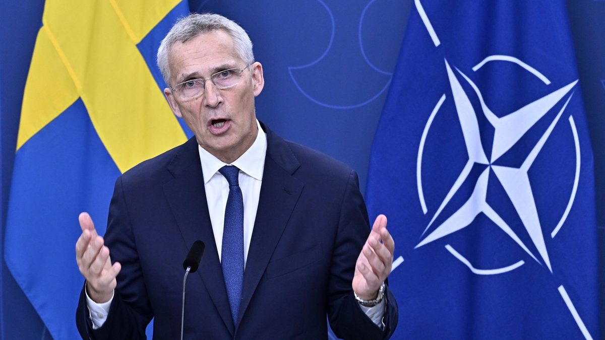 Nato-Generalsekretär Jens Stoltenberg fordert Ungarn auf, dem Bündnisbeitritt Schwedens zuzustimmen. - Foto: Jonas Ekströmer/TT News Agency/AP/dpa