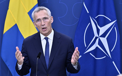 Nato-Generalsekretär Jens Stoltenberg fordert Ungarn auf, dem Bündnisbeitritt Schwedens zuzustimmen. - Foto: Jonas Ekströmer/TT News Agency/AP/dpa