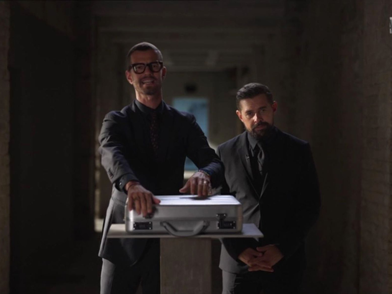 Joko Winterscheidt und Klaas Heufer-Umlauf haben irgendwo in Deutschland einen Koffer mit einer Million Euro versteckt. - Foto: ProSieben/dpa