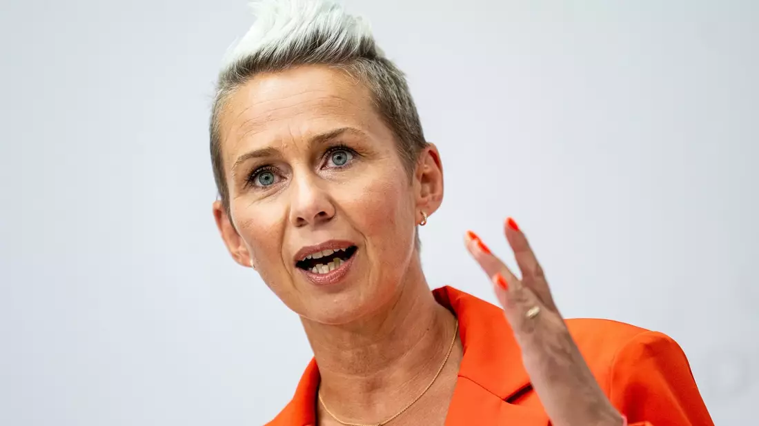 CDU-Vize Silvia Breher bezeichnet die geplante Kindergrundsicherung als leeres Versprechen. - Bild: Fabian Sommer/dpa