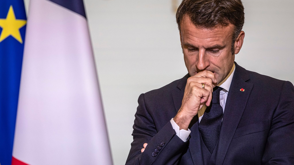 Frankreichs Präsident Emmanuel Macron wird die Hilfskonferenz leiten. - Foto: Christophe Petit Tesson/EPA POOL/AP/dpa