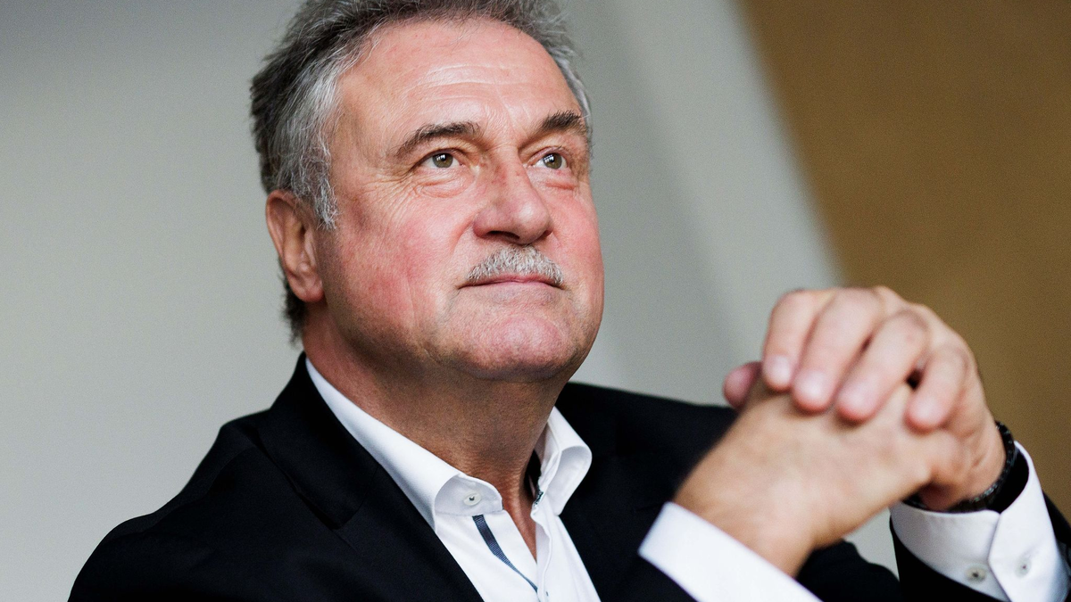 Claus Weselsky, Vorsitzender der Gewerkschaft Deutscher Lokomotivführer, fordert unter anderem eine Absenkung der Arbeitszeit für Schichtarbeiter von 38 auf 35 Wochenstunden bei vollem Lohnausgleich. - Foto: Carsten Koall/dpa