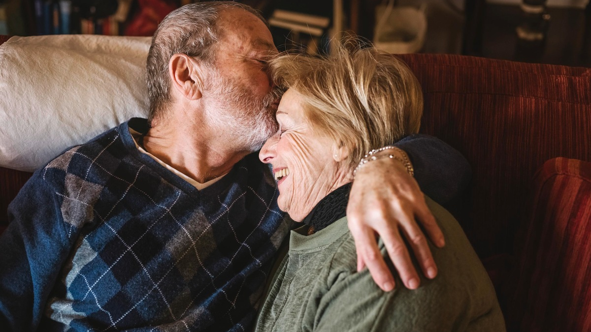 Häusliche Pflege: Wie Angehörige diese Aufgabe wuppen / Wer ein erkranktes Familienmitglied pflegt, sollte sich auch gut um sich selbst kümmern - Foto: presseportal.de