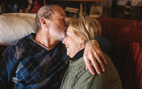 Häusliche Pflege: Wie Angehörige diese Aufgabe wuppen / Wer ein erkranktes Familienmitglied pflegt, sollte sich auch gut um sich selbst kümmern - Foto: presseportal.de