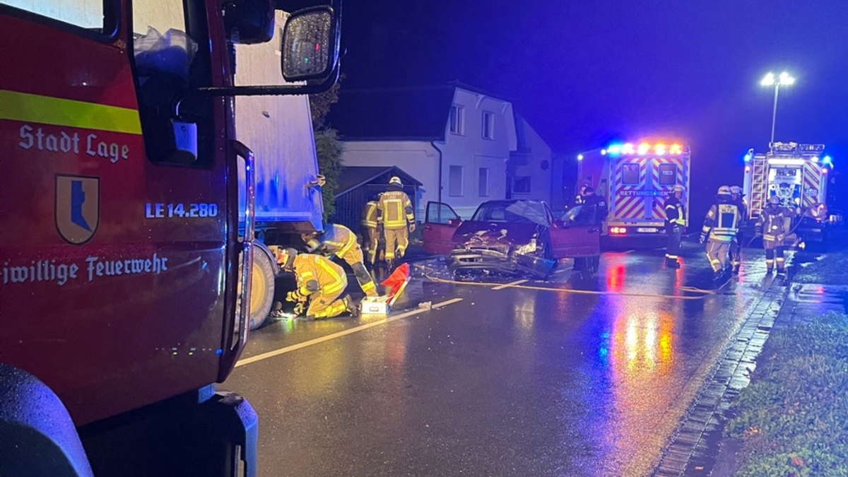 FW Lage: TH / P-Klemmt - 8.11.2023 - 21:57 Uhr - Foto: presseportal.de