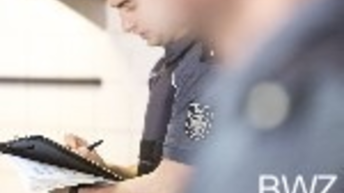 HZA-OS: Barbershops im Raum Osnabrück kontrolliert; Unregelmäßigkeiten festgestellt - Foto: presseportal.de