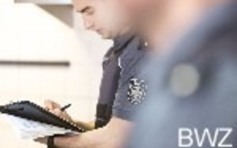 HZA-OS: Barbershops im Raum Osnabrück kontrolliert; Unregelmäßigkeiten festgestellt - Foto: presseportal.de