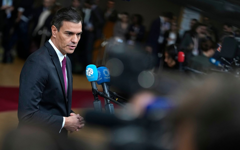 Der geschäftsführende spanische Ministerpräsident Pedro Sánchez. - Foto: Virginia Mayo/AP/dpa