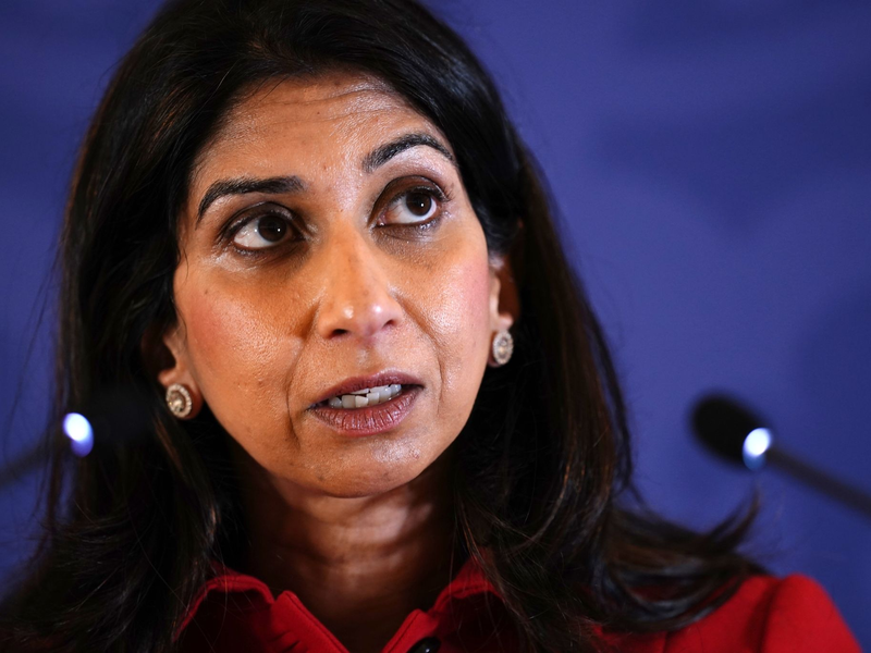 Die britische Innenministerin Suella Braverman. - Foto: Jordan Pettitt/PA Wire/dpa